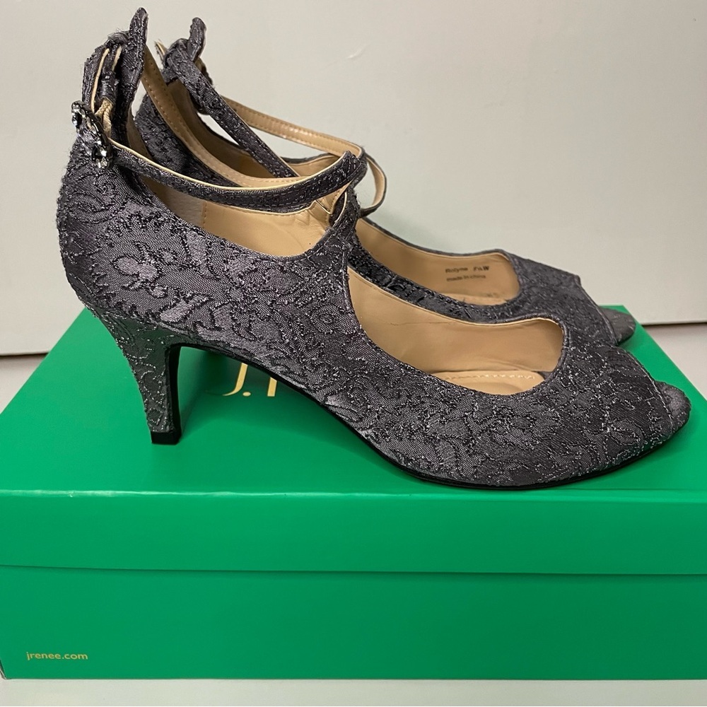 J.RENEE Gray Textured Heels - Size 8.5 NWOT